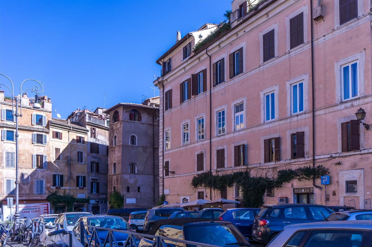 Palazzo Farnese Historical Home Рим Экстерьер фото